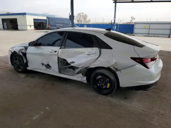 5NPLS4AG6MH033765 2021 HYUNDAI ELANTRA - Image 2