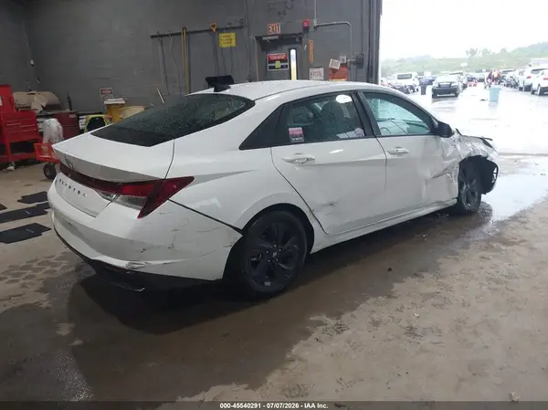 5NPLS4AG6MH039839 2021 HYUNDAI ELANTRA - Image 2