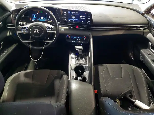 5NPLS4AG6NH053824 2022 HYUNDAI ELANTRA - Image 8