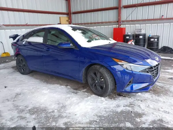 5NPLS4AG6NH056156 2022 HYUNDAI ELANTRA - Image 1