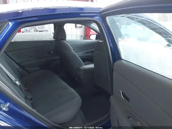 5NPLS4AG6NH056156 2022 HYUNDAI ELANTRA - Image 8