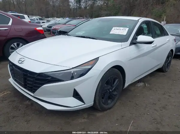 5NPLS4AG6NH057761 2022 HYUNDAI ELANTRA - Image 2