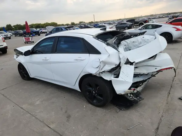 5NPLS4AG6NH059803 2022 HYUNDAI ELANTRA - Image 2