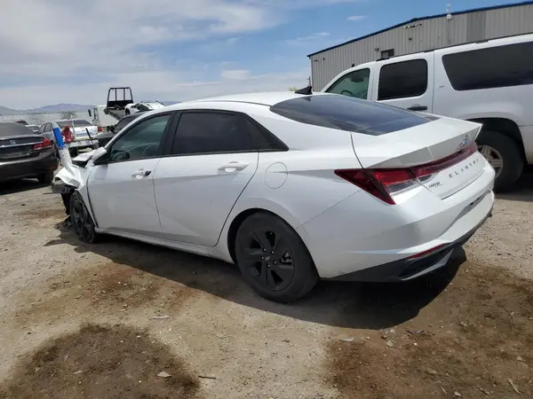5NPLS4AG6NH066802 2022 HYUNDAI ELANTRA - Image 2