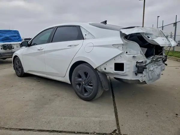 5NPLS4AG6NH067612 2022 HYUNDAI ELANTRA - Image 2