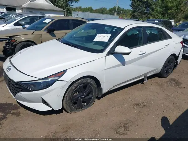 5NPLS4AG6NH080750 2022 HYUNDAI ELANTRA - Image 2