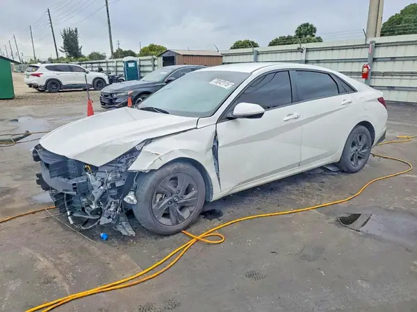 5NPLS4AG6NH084684 2022 HYUNDAI ELANTRA - Image 1