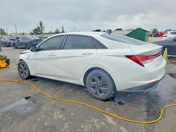5NPLS4AG6NH084684 2022 HYUNDAI ELANTRA - Image 2