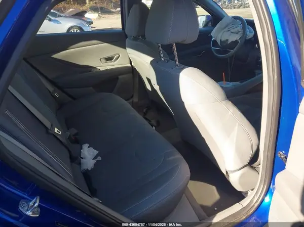 5NPLS4AG6NH086001 2022 HYUNDAI ELANTRA - Image 8