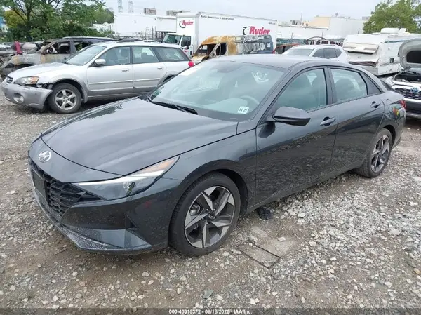 5NPLS4AG6PH102720 2023 HYUNDAI ELANTRA - Image 2