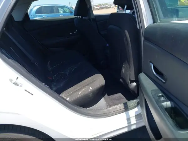 5NPLS4AG6PH102748 2023 HYUNDAI ELANTRA - Image 8