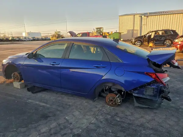 5NPLS4AG6PH105553 2023 HYUNDAI ELANTRA - Image 2