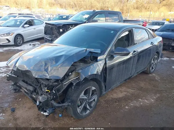 5NPLS4AG6PH107013 2023 HYUNDAI ELANTRA - Image 2