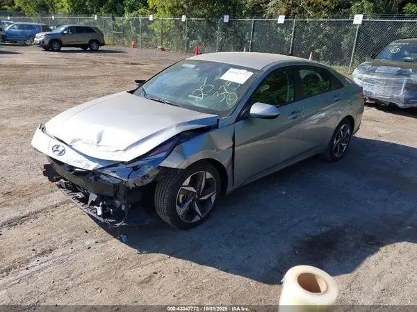 5NPLS4AG6PH107707 2023 HYUNDAI ELANTRA - Image 2