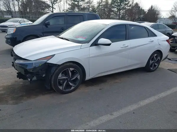 5NPLS4AG6PH119694 2023 HYUNDAI ELANTRA - Image 2