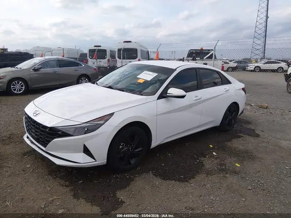5NPLS4AG7MH004744 2021 HYUNDAI ELANTRA - Image 2