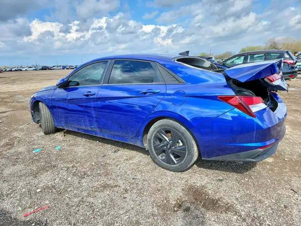 5NPLS4AG7MH033211 2021 HYUNDAI ELANTRA - Image 2