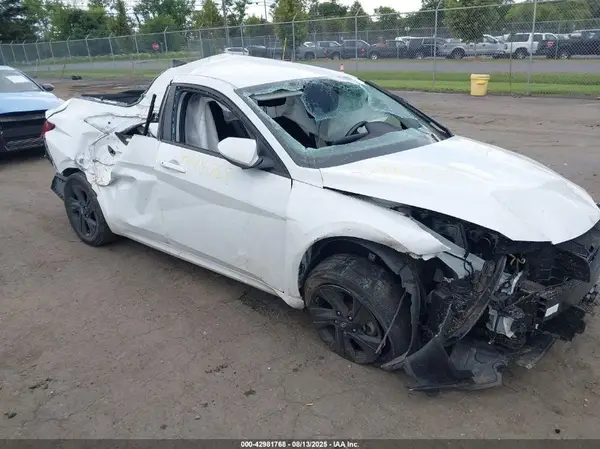 5NPLS4AG7MH042121 2021 HYUNDAI ELANTRA - Image 1