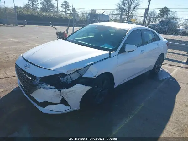 5NPLS4AG7NH061804 2022 HYUNDAI ELANTRA - Image 2