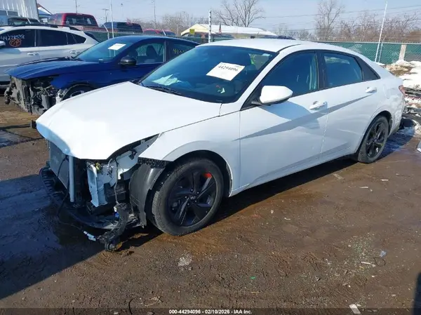 5NPLS4AG7NH062211 2022 HYUNDAI ELANTRA - Image 2