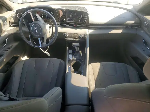 5NPLS4AG7NH067683 2022 HYUNDAI ELANTRA - Image 8