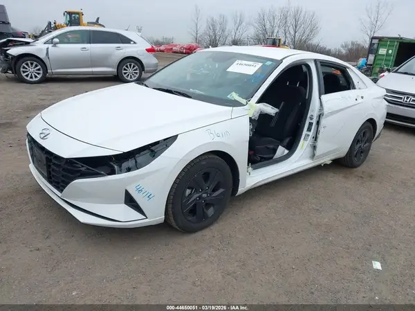 5NPLS4AG7NH071605 2022 HYUNDAI ELANTRA - Image 2