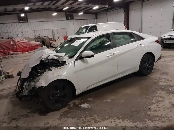 5NPLS4AG7NH085455 2022 HYUNDAI ELANTRA - Image 2