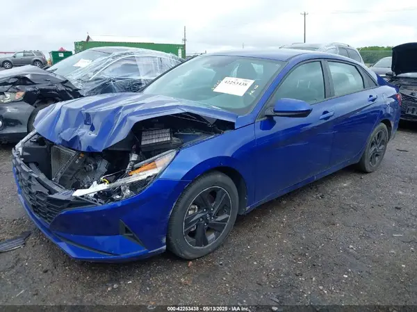 5NPLS4AG7PH090562 2023 HYUNDAI ELANTRA - Image 2
