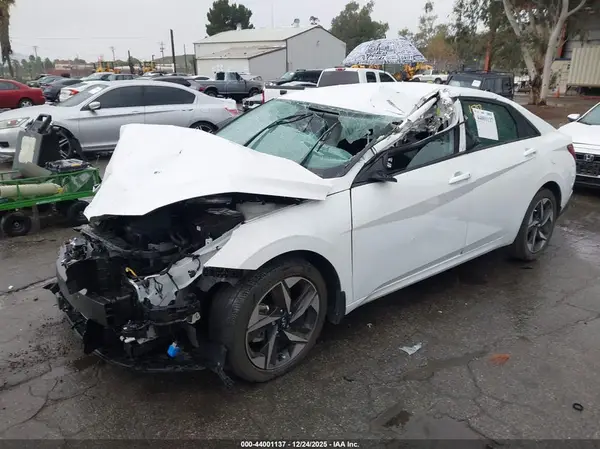 5NPLS4AG7PH097169 2023 HYUNDAI ELANTRA - Image 2