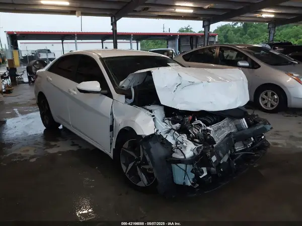 5NPLS4AG7PH100586 2023 HYUNDAI ELANTRA - Image 1