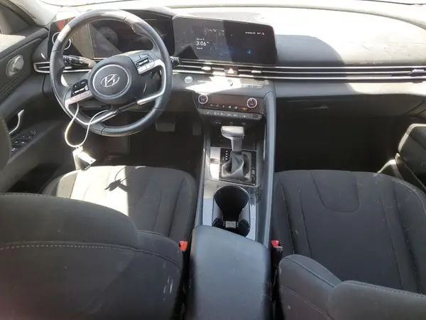 5NPLS4AG7PH106131 2023 HYUNDAI ELANTRA - Image 8