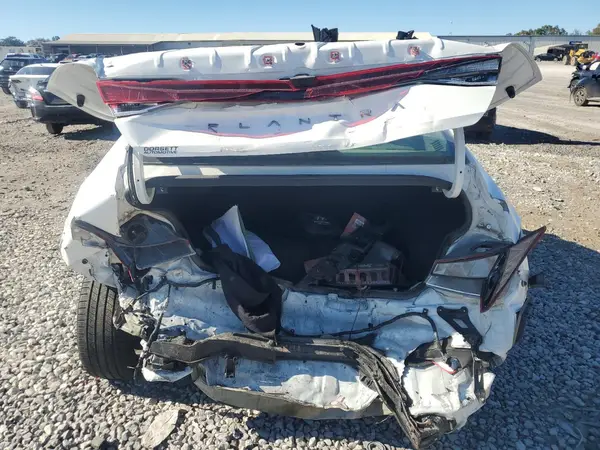 2023 HYUNDAI ELANTRA auction photo 6