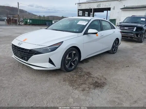 5NPLS4AG7PH112351 2023 HYUNDAI ELANTRA - Image 2