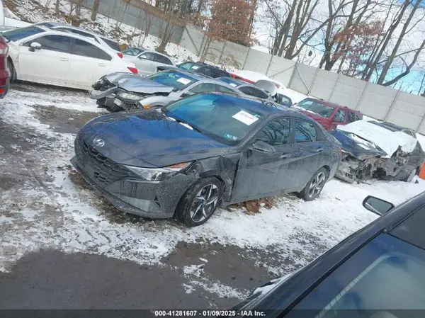 5NPLS4AG7PH117162 2023 HYUNDAI ELANTRA - Image 2