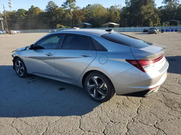 5NPLS4AG7PH118005 2023 HYUNDAI ELANTRA - Image 2