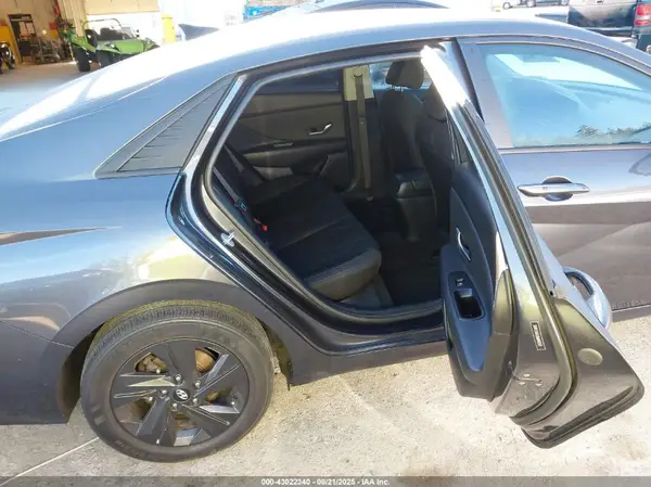 5NPLS4AG8MH002372 2021 HYUNDAI ELANTRA - Image 8