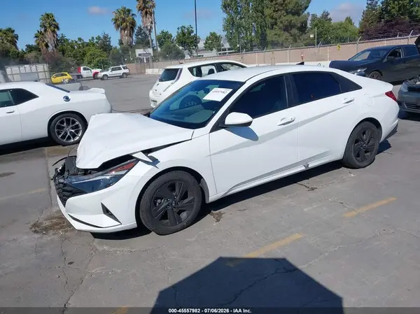 5NPLS4AG8MH002842 2021 HYUNDAI ELANTRA - Image 2