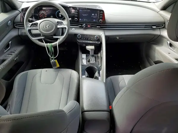 5NPLS4AG8MH005739 2021 HYUNDAI ELANTRA - Image 8