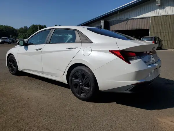 5NPLS4AG8MH033203 2021 HYUNDAI ELANTRA - Image 2