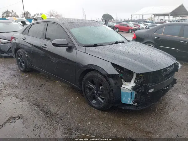 5NPLS4AG8MH043942 2021 HYUNDAI ELANTRA - Image 1