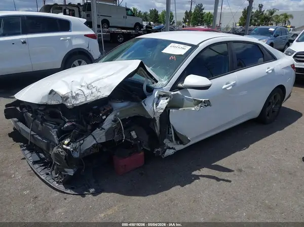 5NPLS4AG8NH056496 2022 HYUNDAI ELANTRA - Image 2