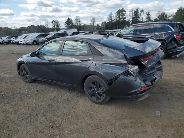 5NPLS4AG8NH062976 2022 HYUNDAI ELANTRA - Image 2