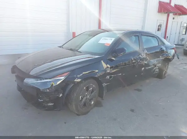 5NPLS4AG8NH065585 2022 HYUNDAI ELANTRA - Image 2