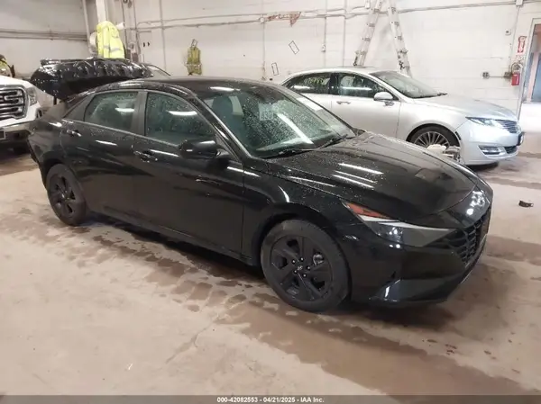 5NPLS4AG8NH071158 2022 HYUNDAI ELANTRA - Image 1