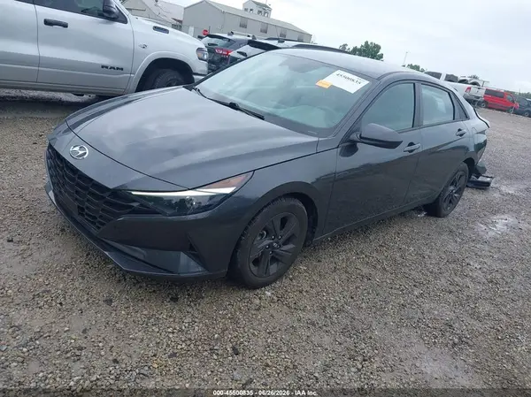 5NPLS4AG8NH078627 2022 HYUNDAI ELANTRA - Image 2