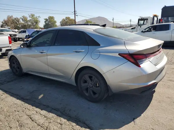 5NPLS4AG8NH083228 2022 HYUNDAI ELANTRA - Image 2