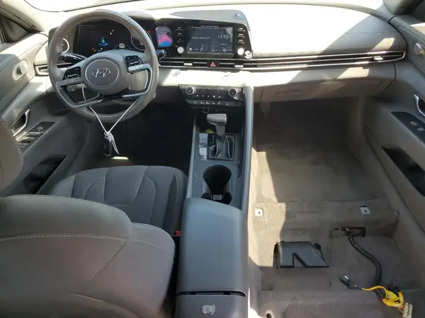 5NPLS4AG8NH083228 2022 HYUNDAI ELANTRA - Image 8