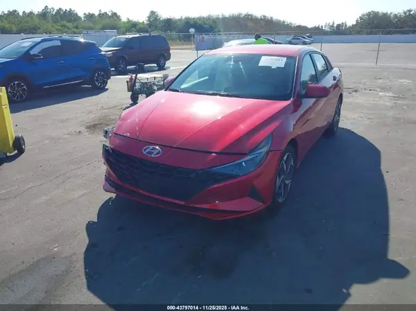 5NPLS4AG8PH090537 2023 HYUNDAI ELANTRA - Image 2