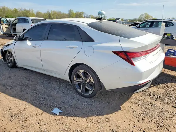 5NPLS4AG8PH097536 2023 HYUNDAI ELANTRA - Image 2