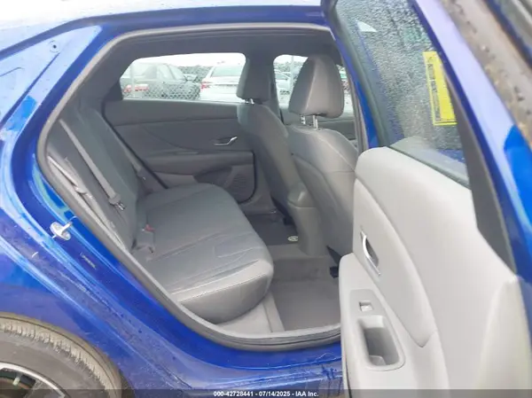 5NPLS4AG8PH102430 2023 HYUNDAI ELANTRA - Image 8